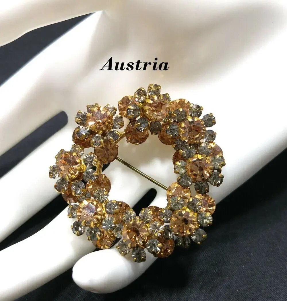 Austria Crystal Topaz Gray Rhinestone Wreath Brooch, 1950s Vintage Jewelry